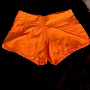 Lululemon speed up shorts 2.5”